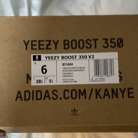 Yeezy boost 350 V2 - Picture 3 of 4